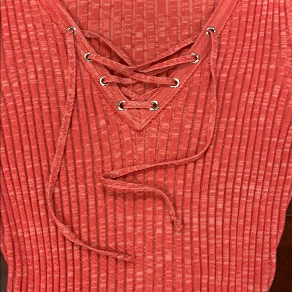 Arizona Jeans Lo sleeve coral lace-up top - Picture 2 of 5